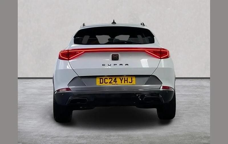 Used Cupra Formentor 147 HP (108 kW) 2024 White SUV