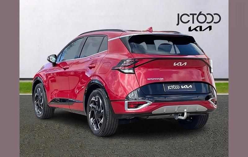 Used Kia Sportage GT-Line 157 HP (115 kW) 2024 Red SUV
