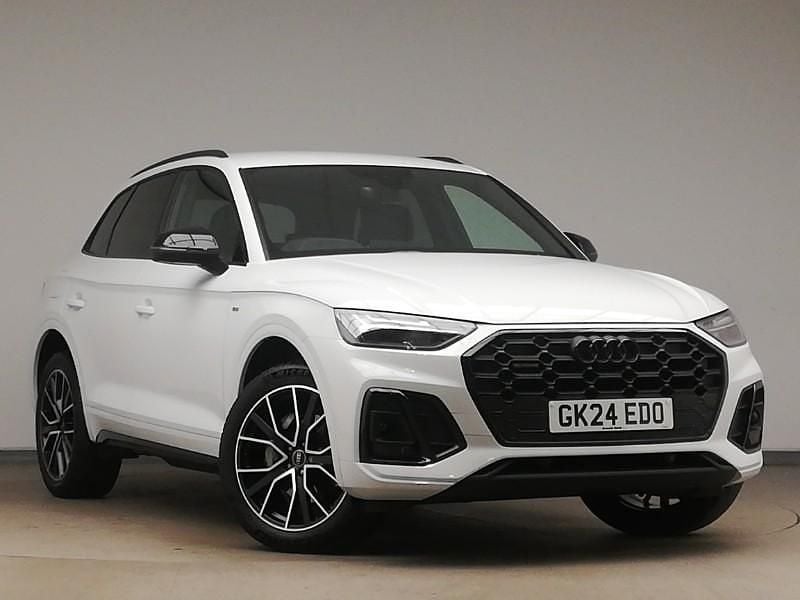 White Used 2024 Audi Q5 Black Edition SUV | £38,998 (A bit pricey) - Image 1/4