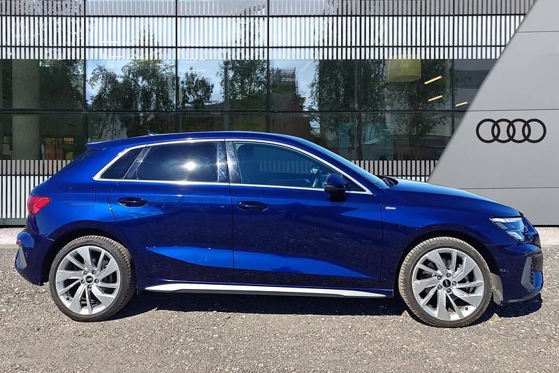Used Audi A3 Sportback e-tron S-Line 2021 Blue Hatchback