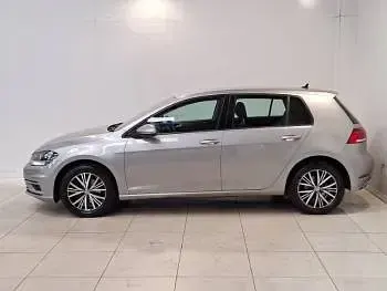 Used VW Golf VII SE 125 HP (91 kW) 2017 Silver Hatchback