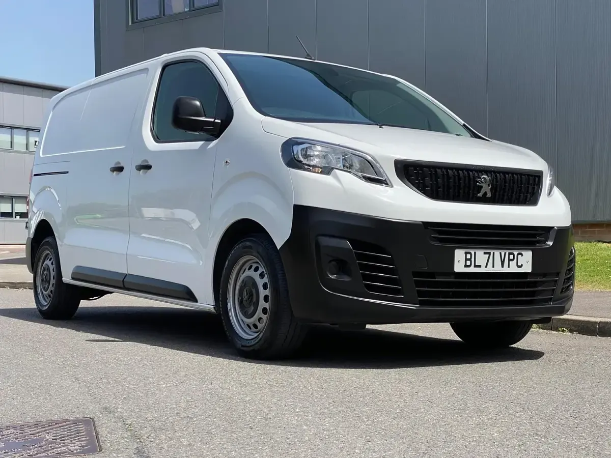 Second-hand Peugeot Expert Premium 2022 Alb Van
