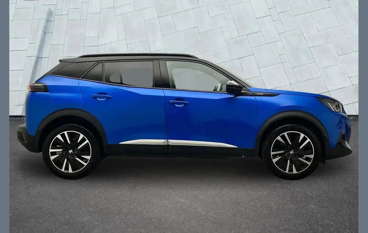 Used Peugeot 2008 Premium 128 HP (94 kW) 2021 Blue SUV