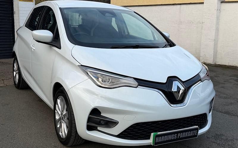 Used Renault Zoe Iconic 100 kW (136 HP) 2021 White Hatchback