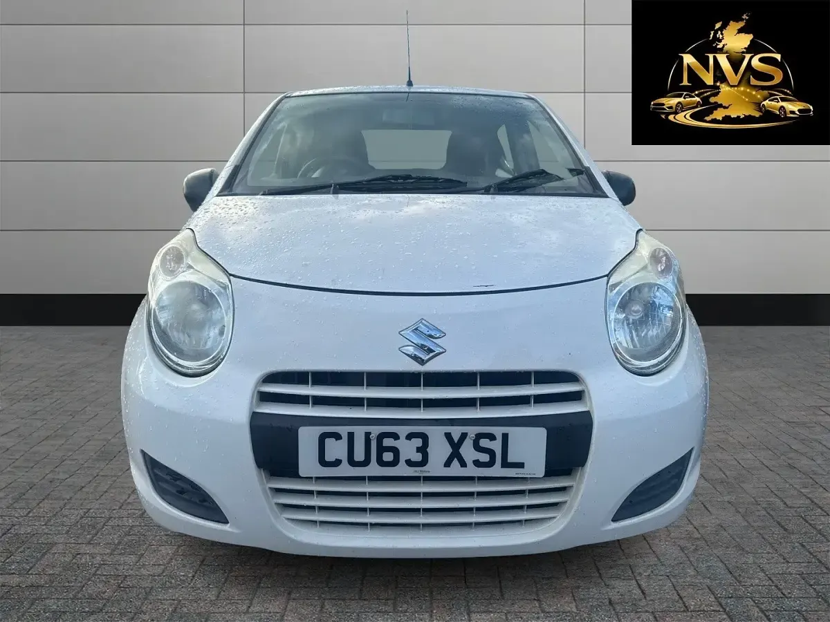 Used Suzuki Alto 68 HP (50 kW) 2013 White Hatchback