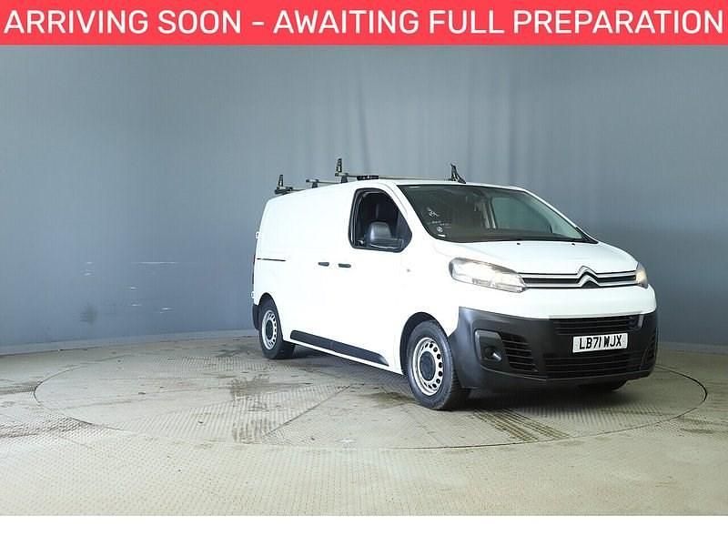 Used Citroën Dispatch 100 HP (73 kW) 2022 White MPV