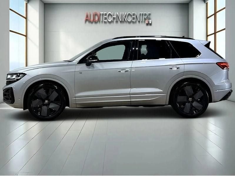 Used VW Touareg Black Edition 286 HP (210 kW) 2024 Silver SUV