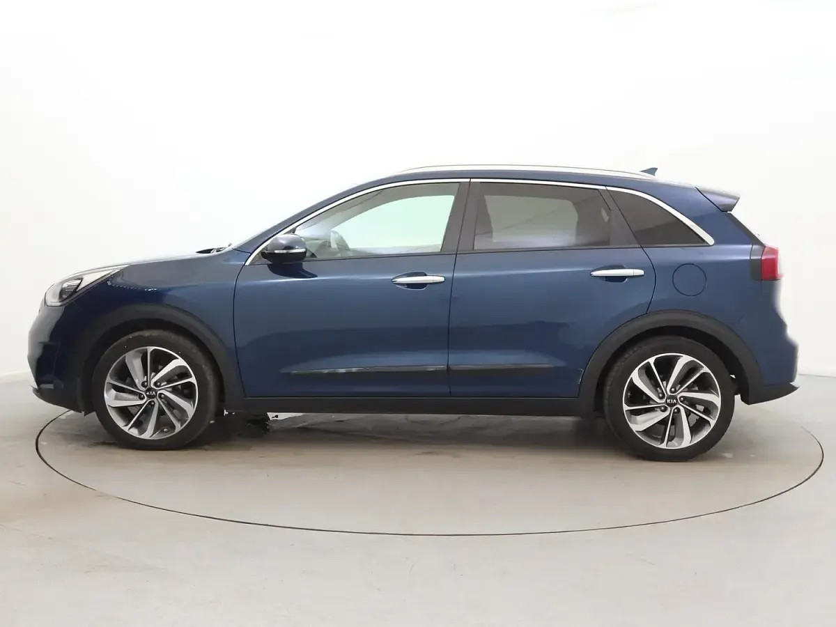 Used Kia Niro 141 HP (103 kW) 2018 Blue SUV