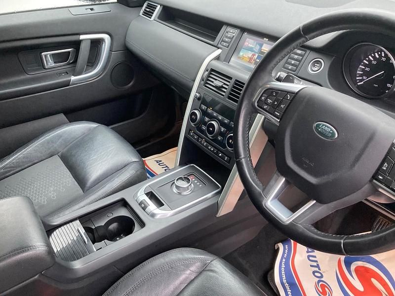 Used Land Rover Discovery Sport SE 2015 Black SUV