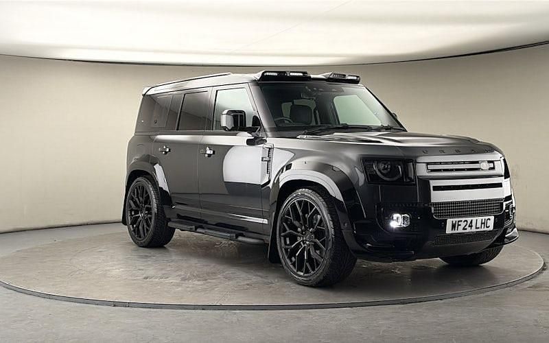 Used Land Rover Defender HSE Dynamic 300 HP (220 kW) 2024 Carpathian grey SUV