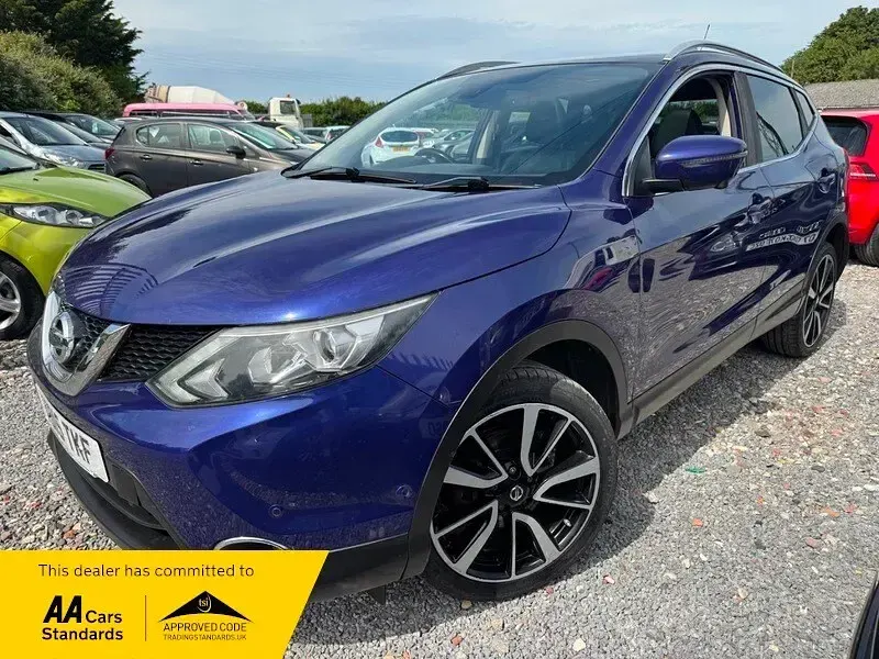 Used Nissan Qashqai Tekna 130 HP (95 kW) 2015 Blue SUV