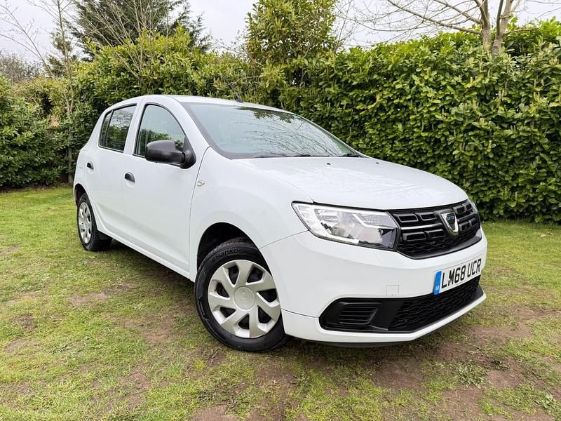 Used Dacia Sandero Essentiel 2018 White Hatchback