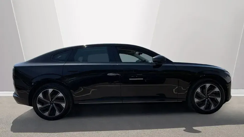 Used Volvo ES90 Plus 244 kW (333 HP) 2025 Onyx black Sedan