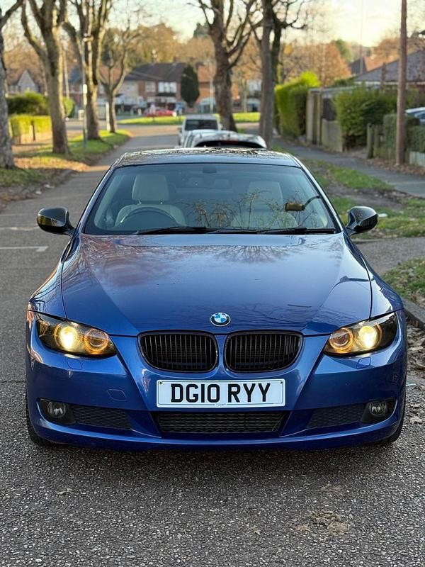 Blue Used 2010 BMW 320 Coupe | £2,989 (Good price) - Image 1/4