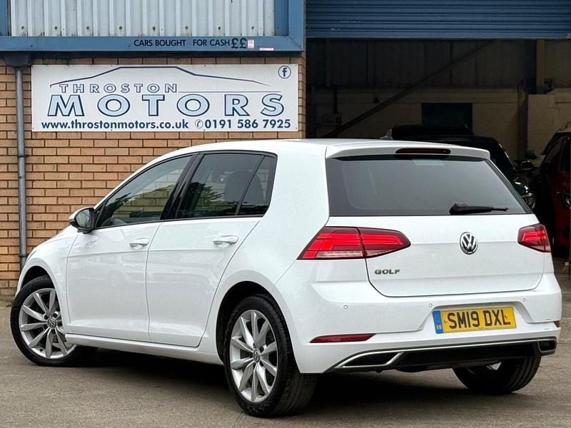 Used VW Golf VII GT 115 HP (84 kW) 2019 White Hatchback