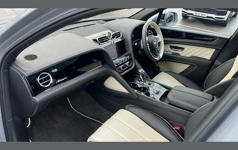 Used Bentley Bentayga 550 HP (404 kW) 2022 Grey SUV