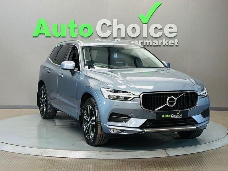 Usado Volvo XC60 Momentum 190 HP (139 kW) 2018 Azul SUV