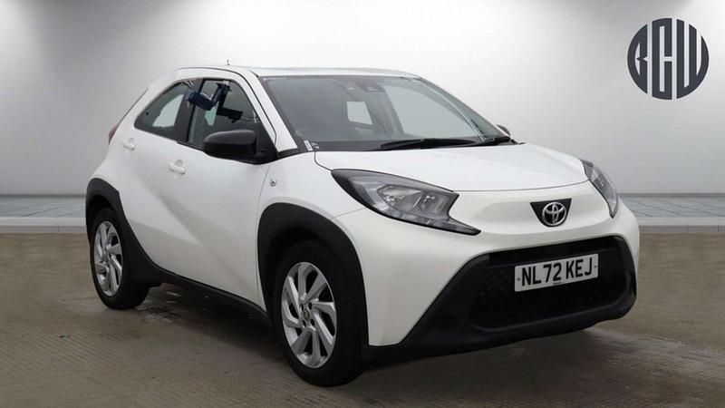 White Used 2022 Toyota Aygo X X-pure SUV | £8,667 - Image 1/4