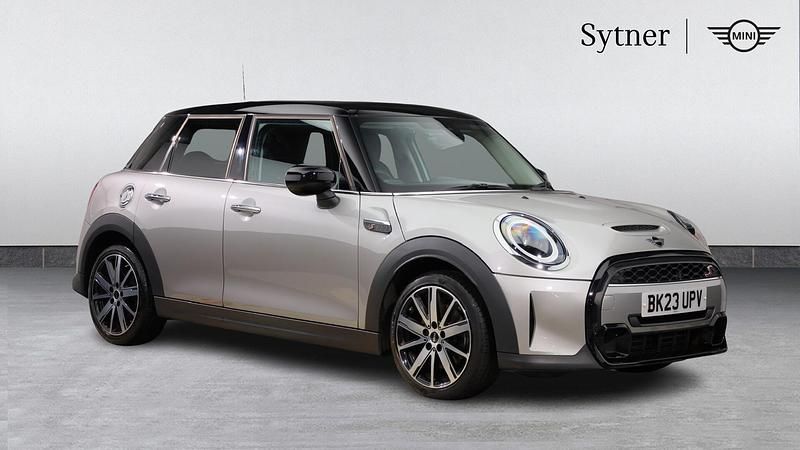 Silver Used 2023 Mini Cooper S Classic Hatchback | £21,500 (Good price) - Image 1/4