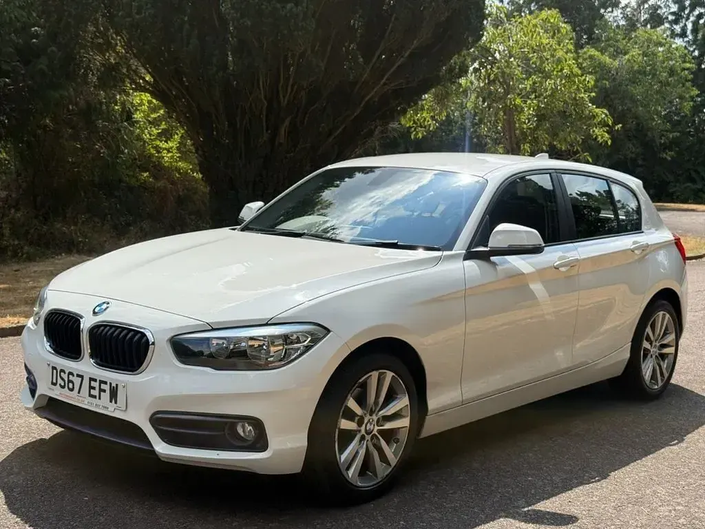 Used BMW 116 Sport Line 2017 White Hatchback
