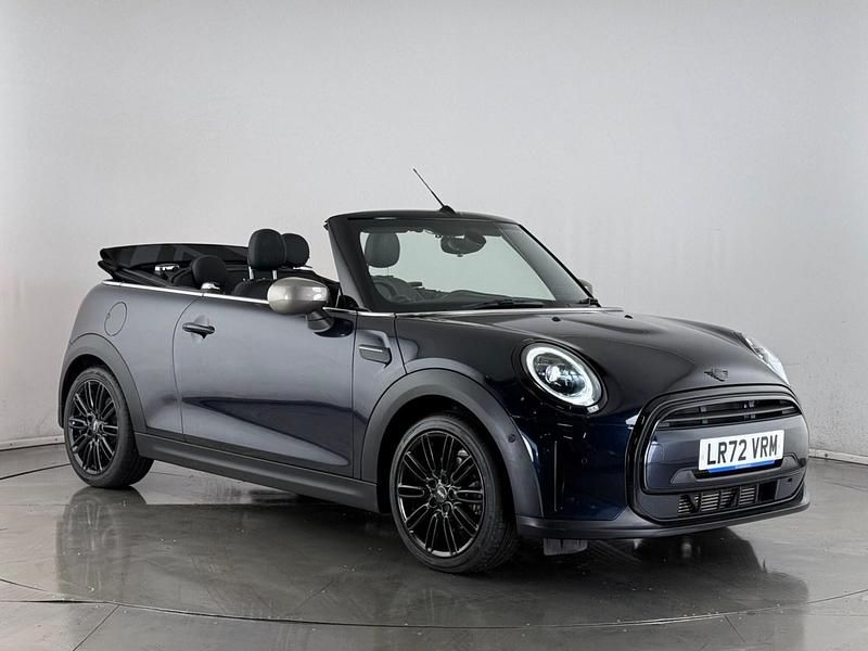 Usado Mini Cooper Cabriolet Exclusive 136 HP (100 kW) 2022 Cabrios