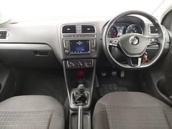 Used VW Polo Edition 60 HP (44 kW) 2017 White Hatchback