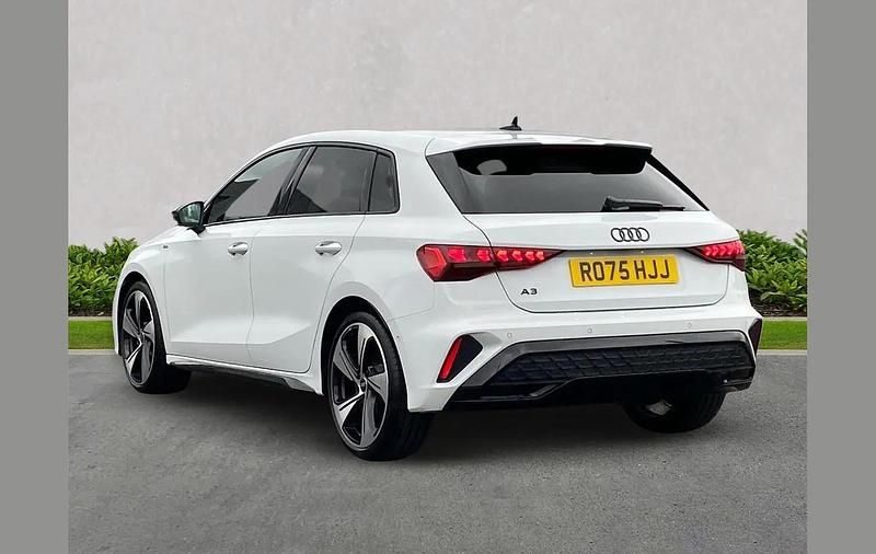 Used Audi A3 Black Edition 150 HP (110 kW) 2025 White Hatchback