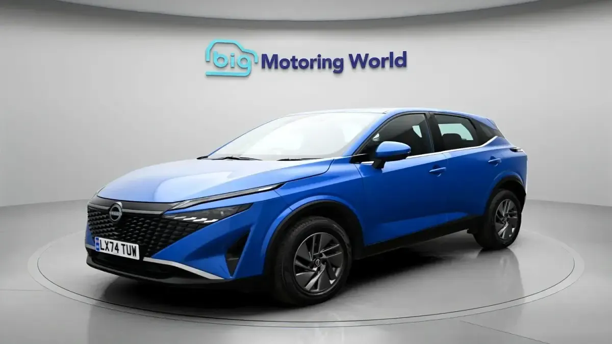 Used Nissan Qashqai Acenta Premium 140 HP (102 kW) 2024 Blue SUV