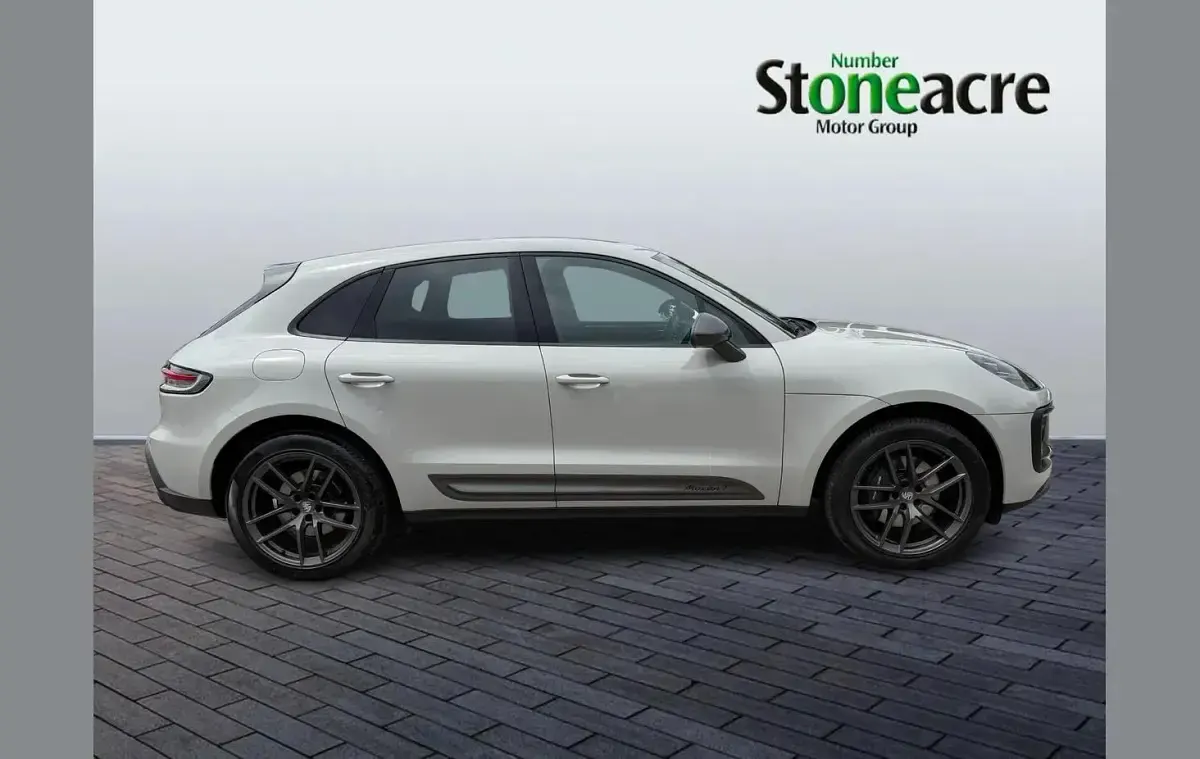 Used Porsche Macan 265 HP (194 kW) 2022 Grey SUV
