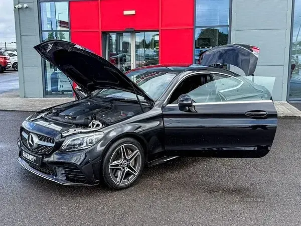 Used Mercedes C300 AMG Line Premium 258 HP (189 kW) 2019 Black Coupe