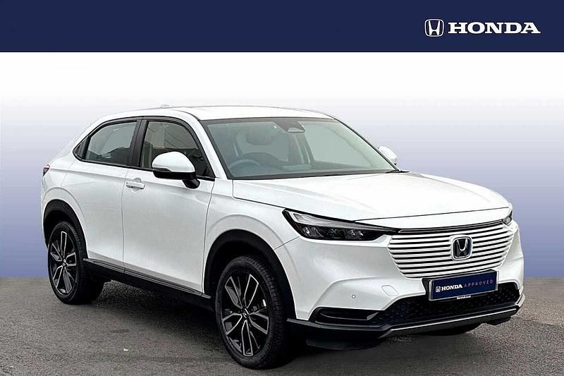 Used Honda HR-V Elegance 131 HP (96 kW) 2023 Platinum white SUV