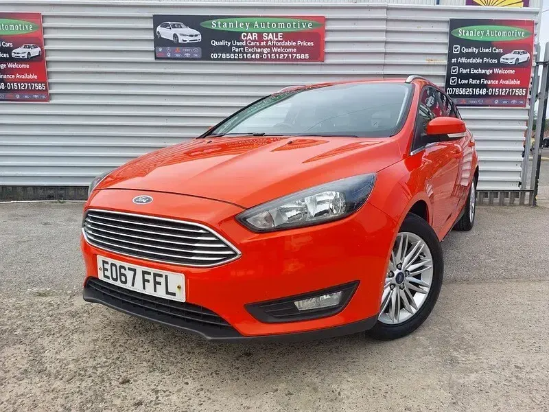 Used Ford Focus Zetec 2017 Red Estate