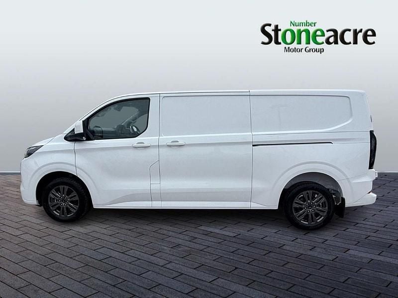 New Ford Transit Custom Limited 232 HP (170 kW) 2025 White Van