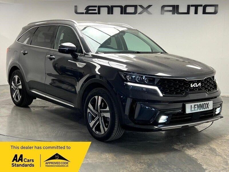 Grey Used 2022 Kia Sorento 3 SUV | £37,990 (A bit pricey) - Image 1/4