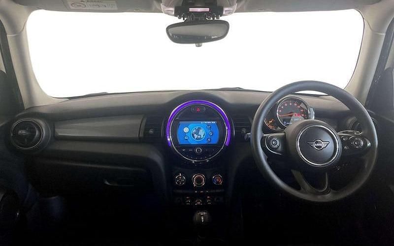 Used Mini Cooper Classic 136 HP (100 kW) 2020 Hatchback