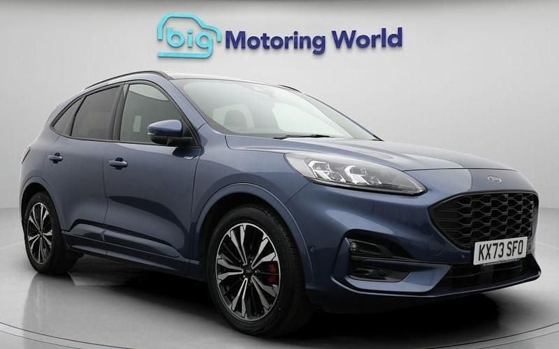 Second-hand Ford Kuga ST-Line X 190 CP (139 kW) 2023 SUV