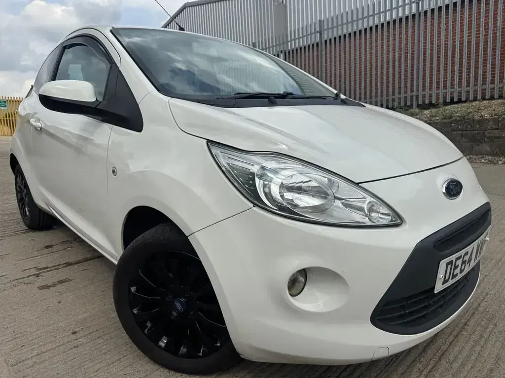 Usado Ford Ka Zetec 69 HP (50 kW) 2014 Branco Citadino