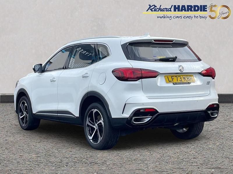 White Used 2023 MG HS SE SUV | £16,599 (Fair price) - Image 1/3
