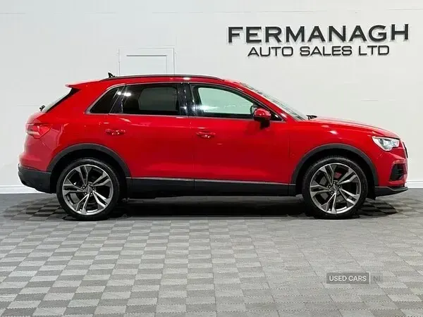 Used Audi Q3 Business 245 HP (180 kW) 2022 Red SUV