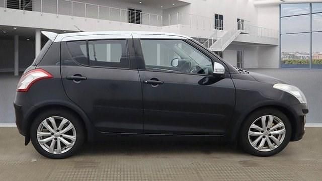 Usado Suzuki Swift SZ-L 94 HP (69 kW) 2014 Branco Citadino