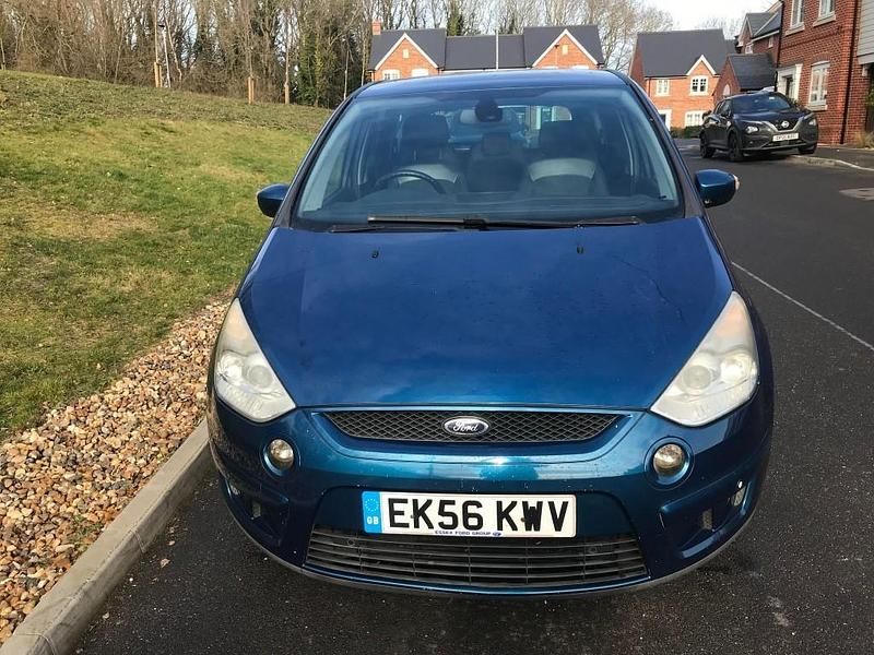 Used Ford S-MAX Titanium 221 HP (162 kW) 2006 MPV