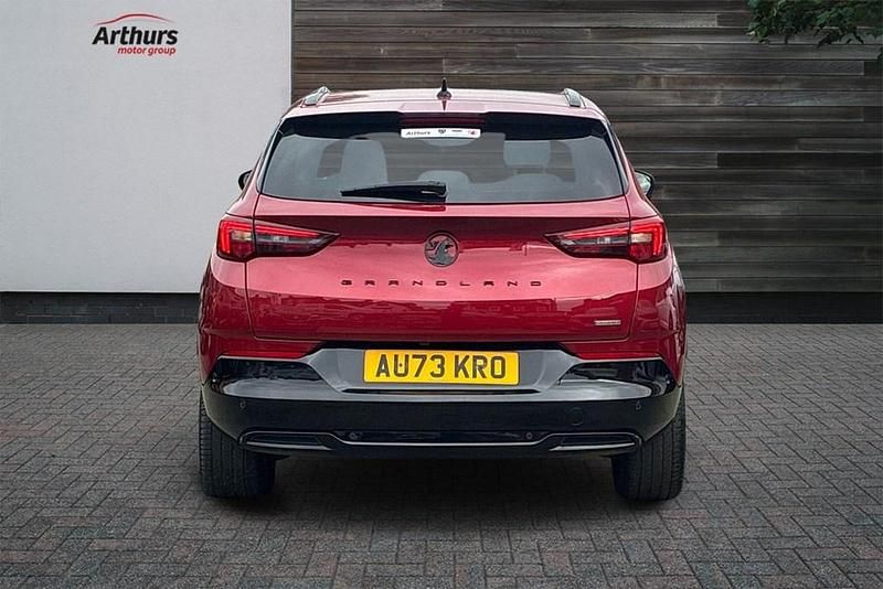 Used Vauxhall Grandland X S 222 HP (163 kW) 2024 Red SUV