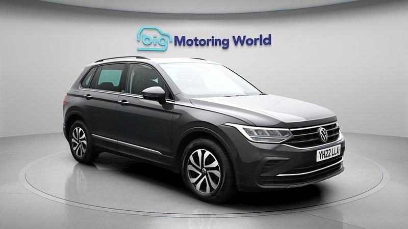 Used VW Tiguan Active 150 HP (110 kW) 2021 Grey SUV
