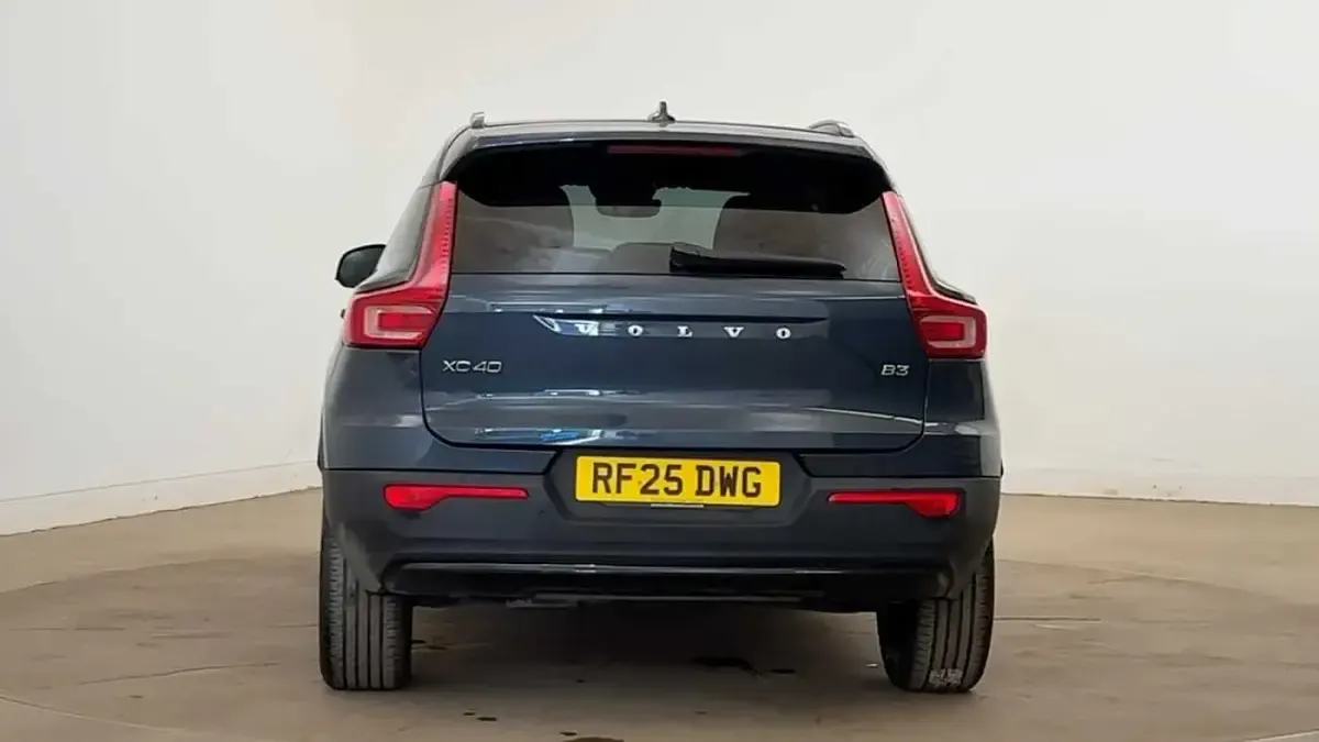 Used Volvo XC40 Plus 161 HP (118 kW) 2026 SUV