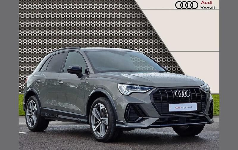 Used Audi Q3 Black Edition 187 HP (137 kW) 2022 Grey SUV