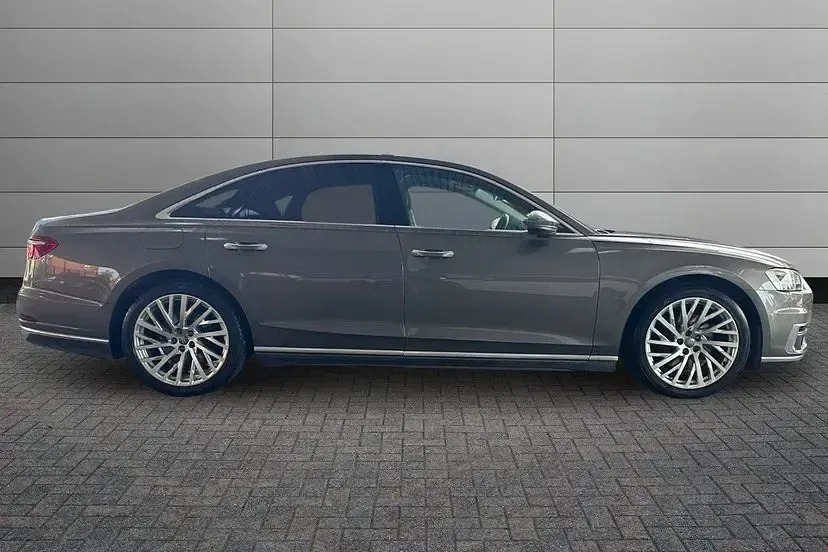 Used Audi A8 Advanced 286 HP (210 kW) 2018 Terra grey Sedan