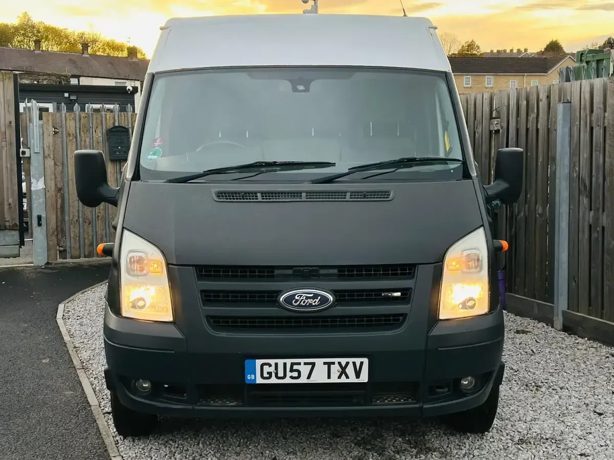 Used Ford Transit 115 HP (84 kW) 2007 White Van