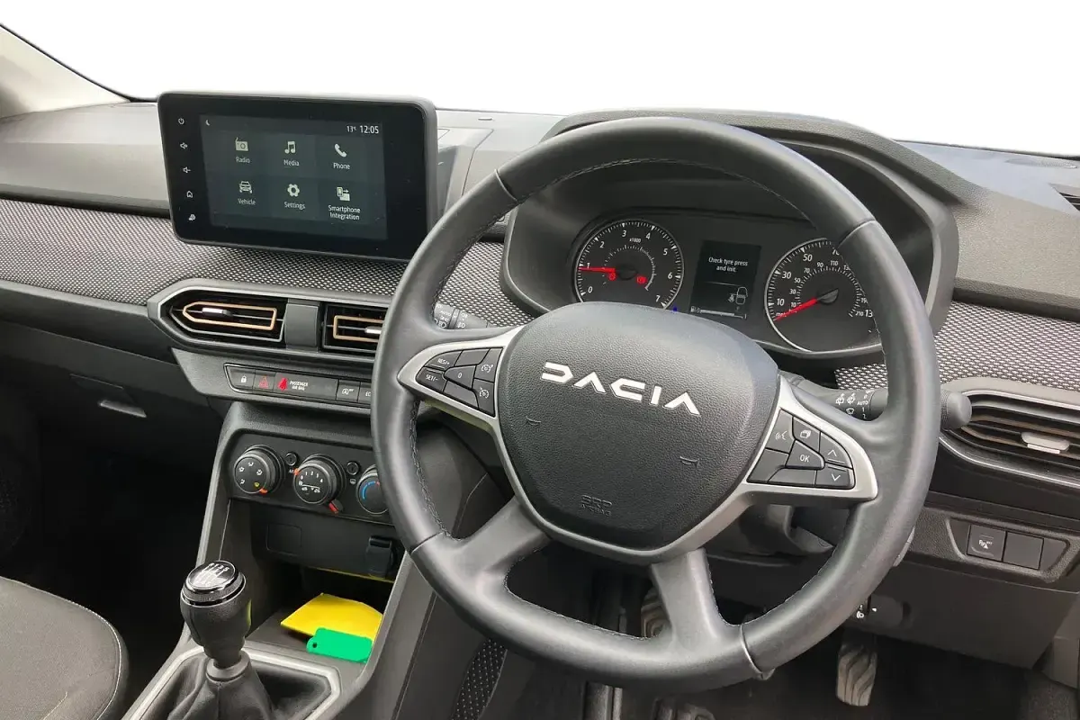 Used Dacia Sandero Expression 91 HP (66 kW) 2024 Black Hatchback