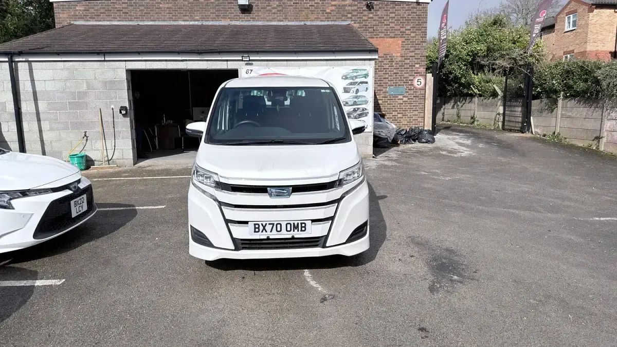 Used Toyota Noah 2020 White MPV