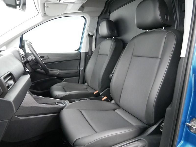 Used VW Caddy Maxi Pro 122 HP (89 kW) 2024 Blue MPV